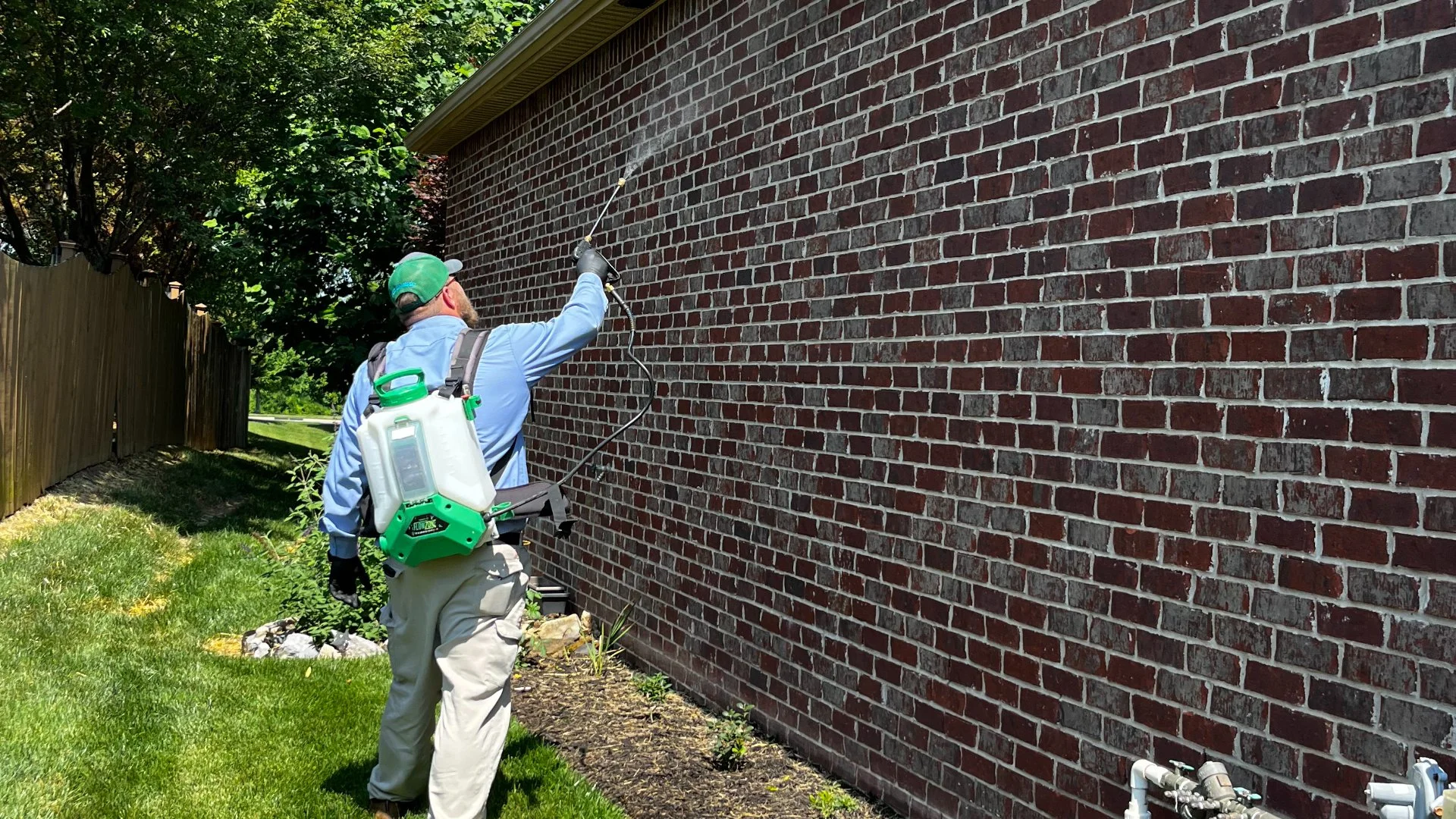 Maintaining a Pest-Free Indoor Space Starts With Your House's Exterior